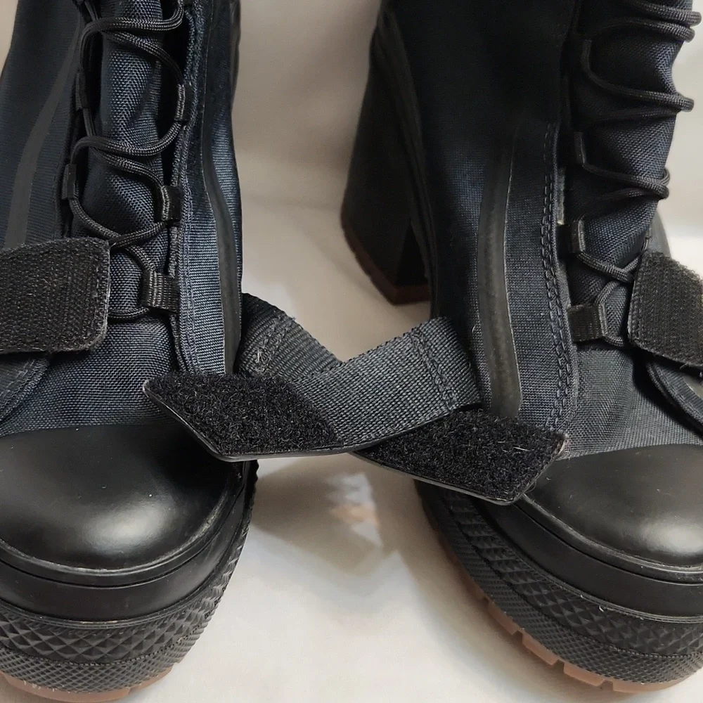Converse CTAS GR82 Extra High Black Velcro Platform Heeled Boots (W Size 8.5)